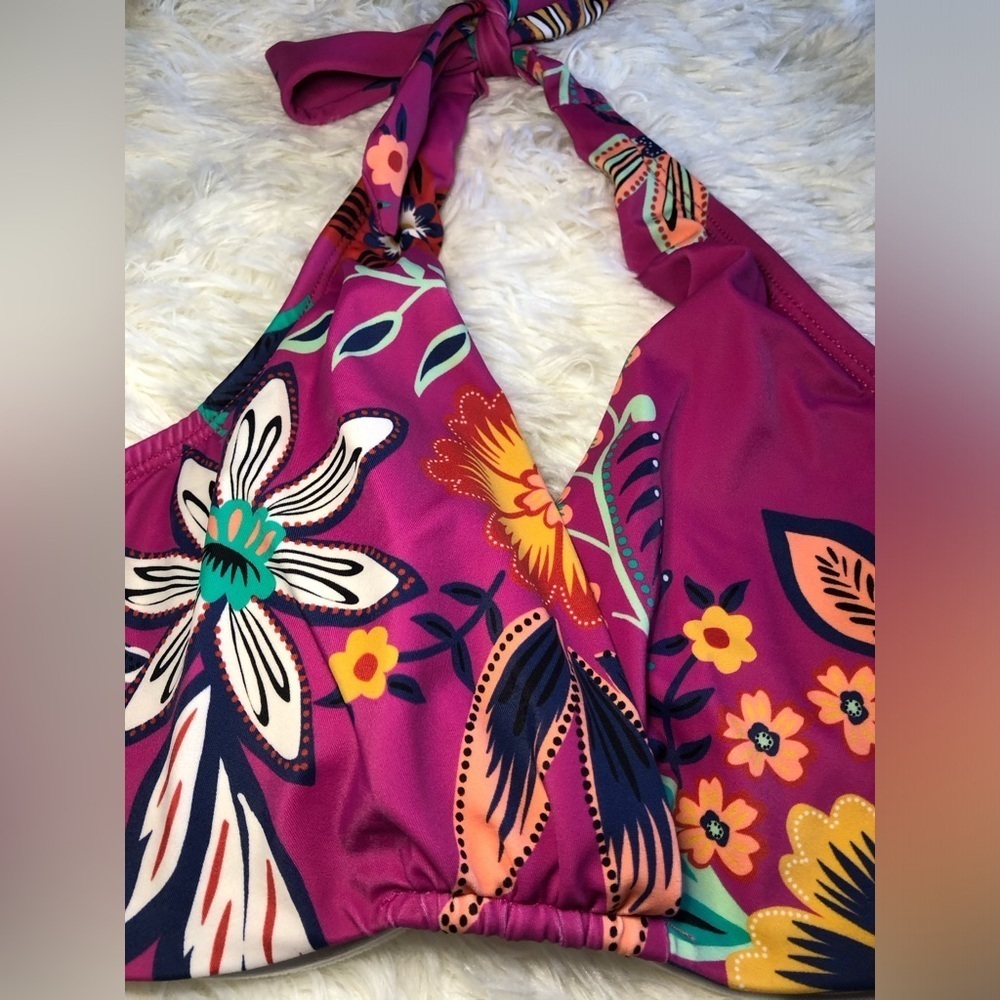 VENUS Magenta Floral Bikini Top NWOT Size DD - Picture 7 of 11